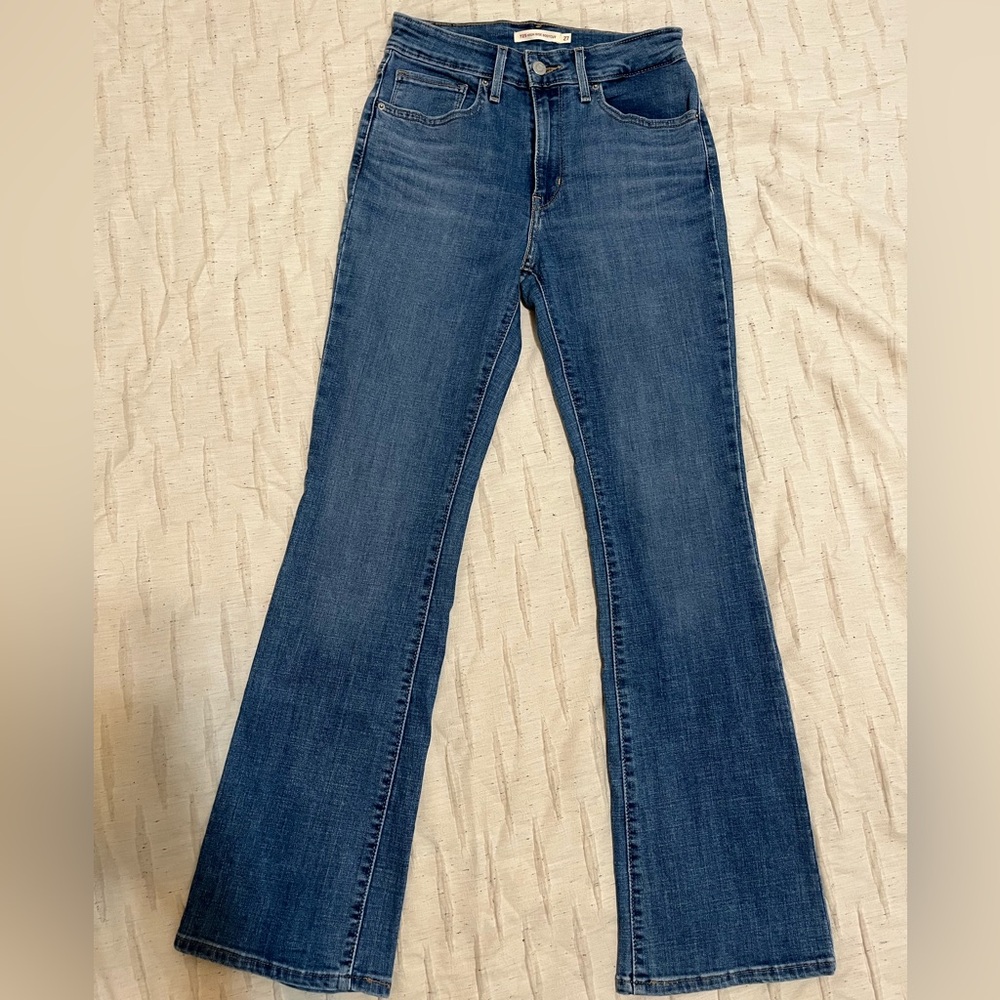Levi’s High Rise Bootcut Jeans